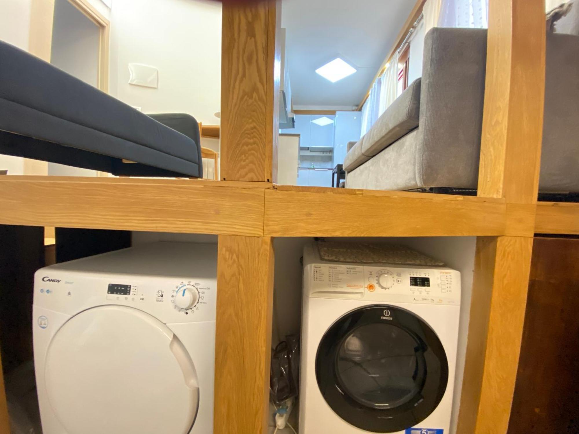 "R&P Apartment", Short Term Stay, Elegant Design, Bisceglie Metro Station, Easy For San Siro And Fiera Milano, Free Parking エクステリア 写真