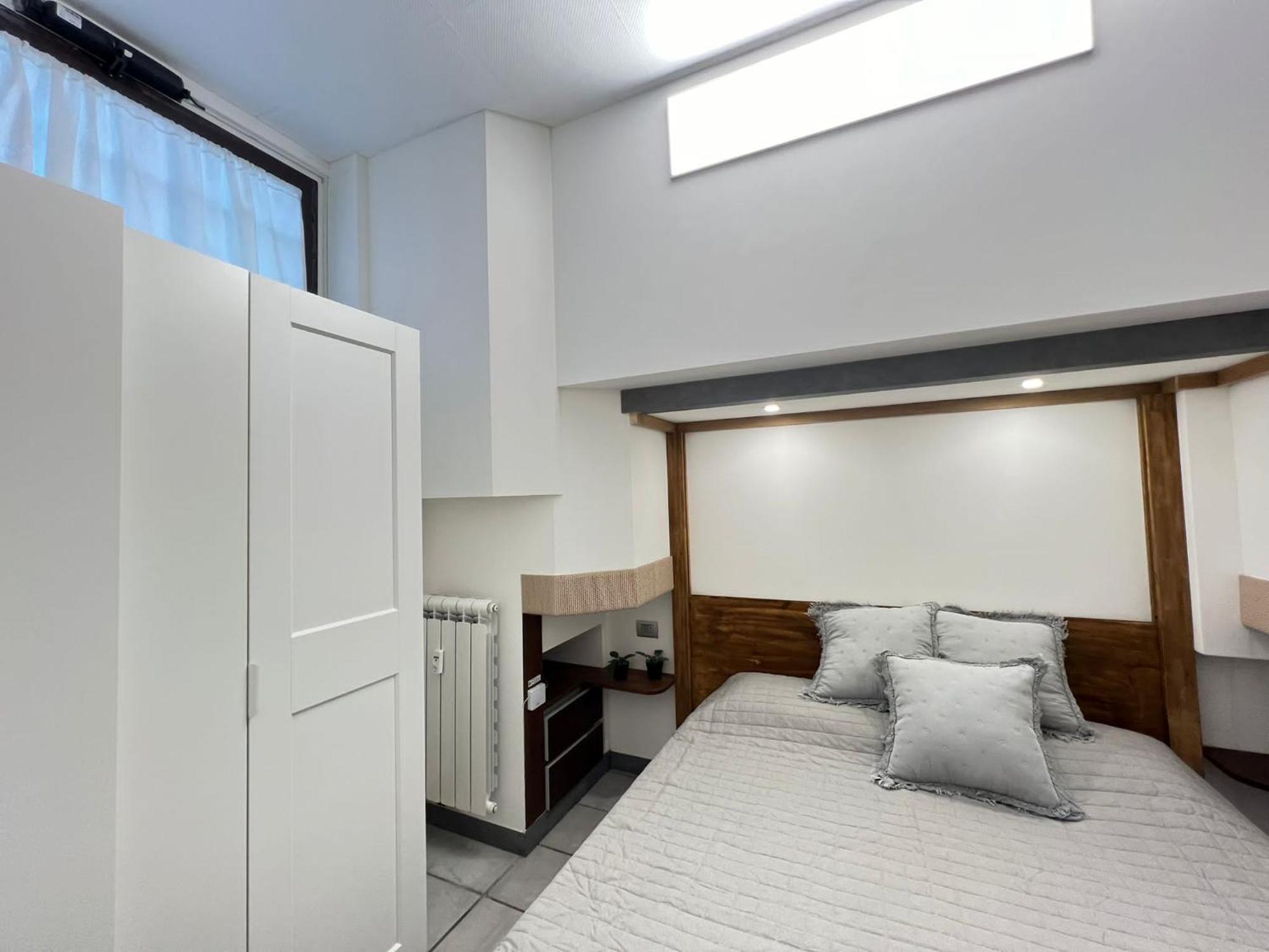 "R&P Apartment", Short Term Stay, Elegant Design, Bisceglie Metro Station, Easy For San Siro And Fiera Milano, Free Parking エクステリア 写真